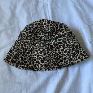 Vintage Leopard print bucket hat